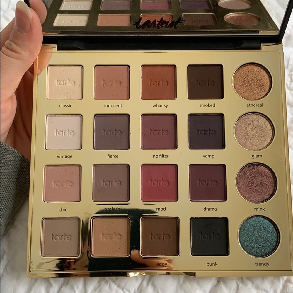 Tarteist pro Amazonian clay eyeshadow palette